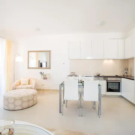 Lavender Bay Apartment C22 Kotor Exterior photo