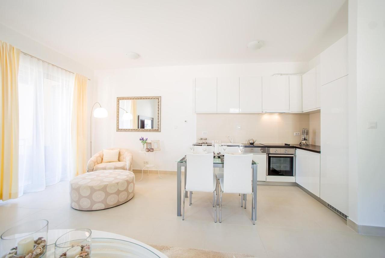 Lavender Bay C22 Apartment Kotor